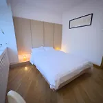 Edes Perfect Location & Modern * Bukarest