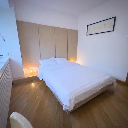 Edes Perfect Location & Modern * Бухарест