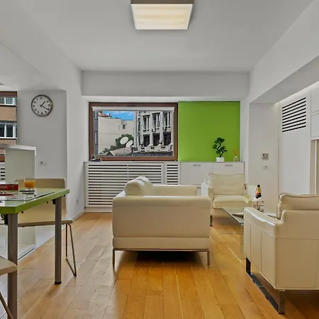 Edes Perfect Location & Modern * Βουκουρέστι