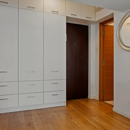 Edes Perfect Location & Modern Апартаменты *