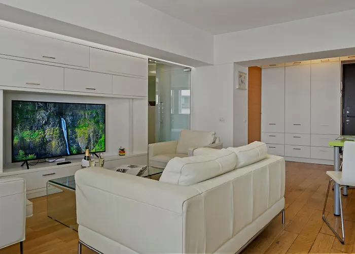 Edes Perfect Location & Modern Apartment