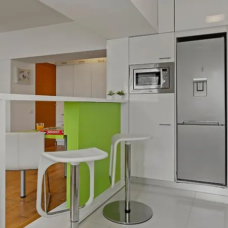 Edes Perfect Location & Modern Appartement Boekarest